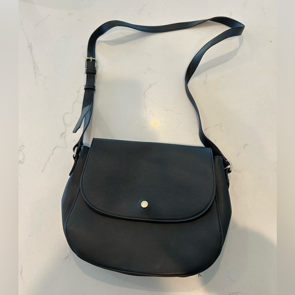 Black Old Navy Crossbody Bag